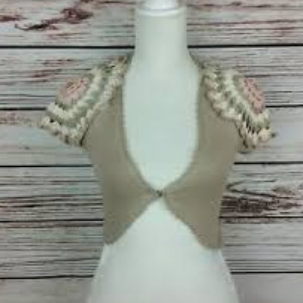 Knitted & Knotted Anthropologie Cropped Top SZ S